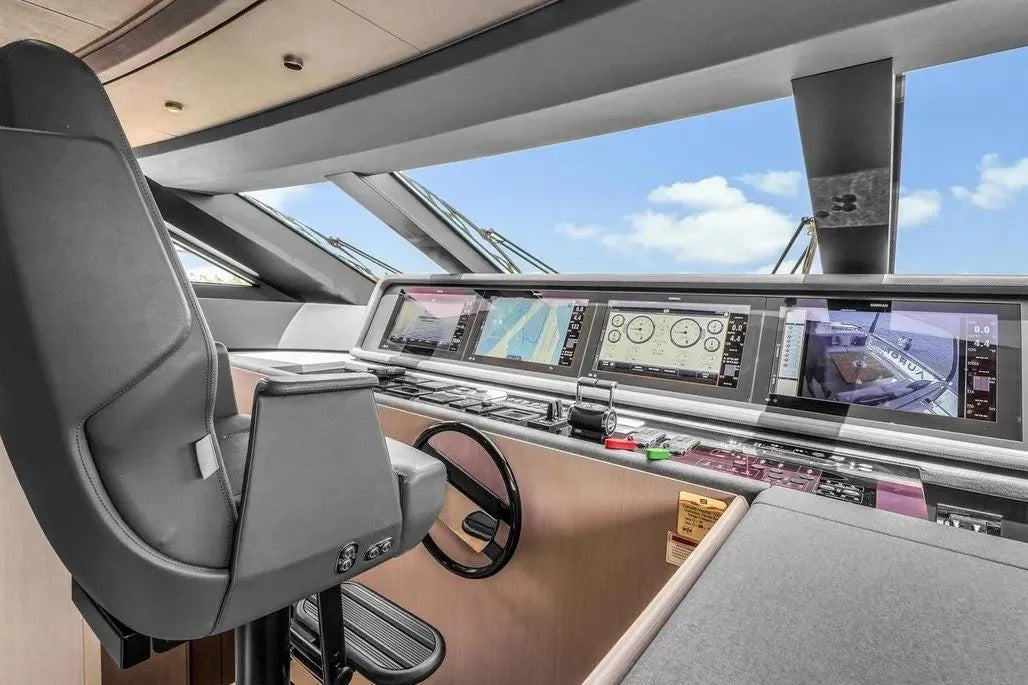 2022 FERRETTI YACHTS 1000 SKYDECK | 100 FT